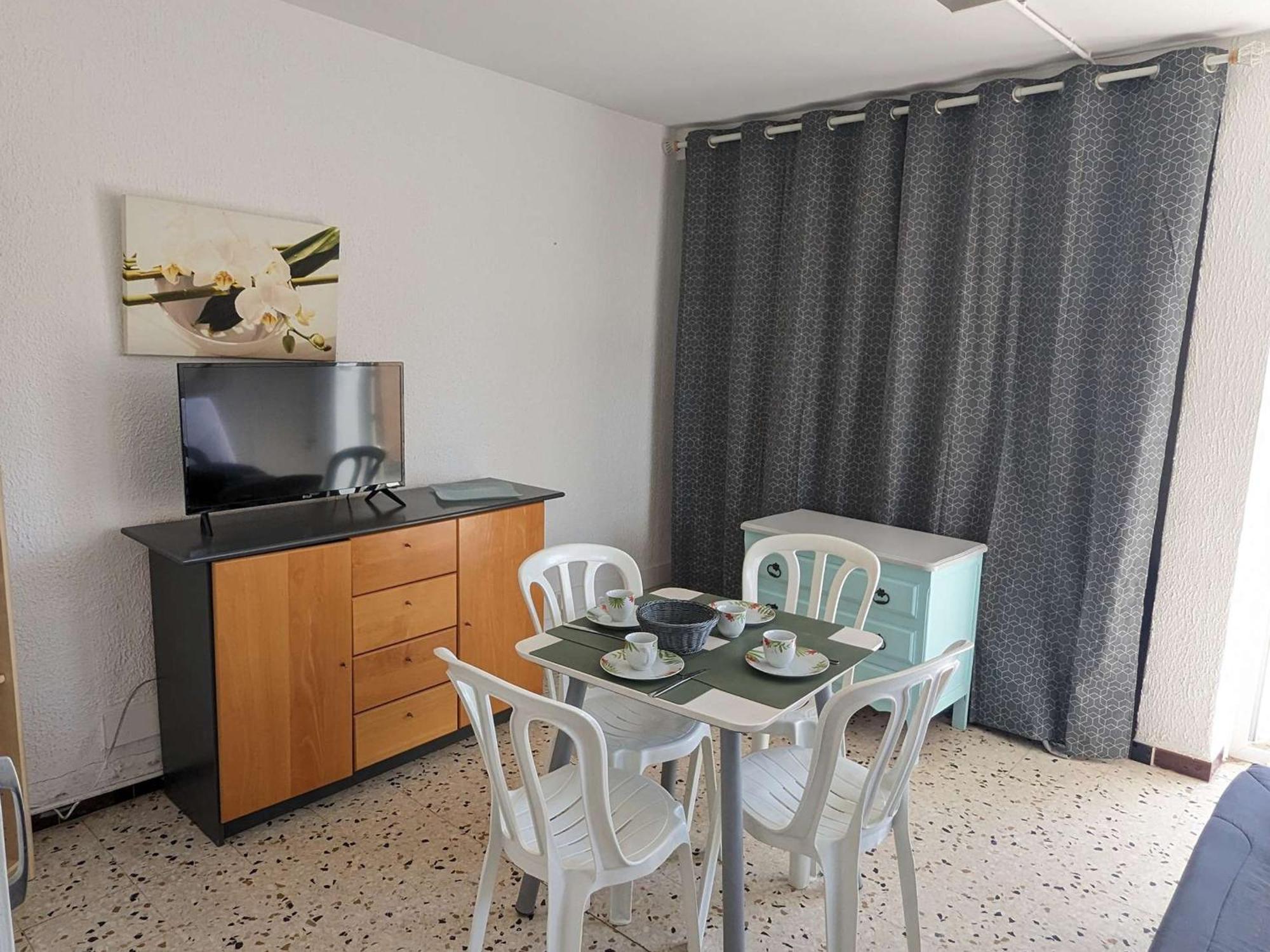 Appartement Ensoleille Avec Terrasse Et Parking, A 2 Pas De La Plage - Marseillan - Fr-1-387-169 Exteriör bild